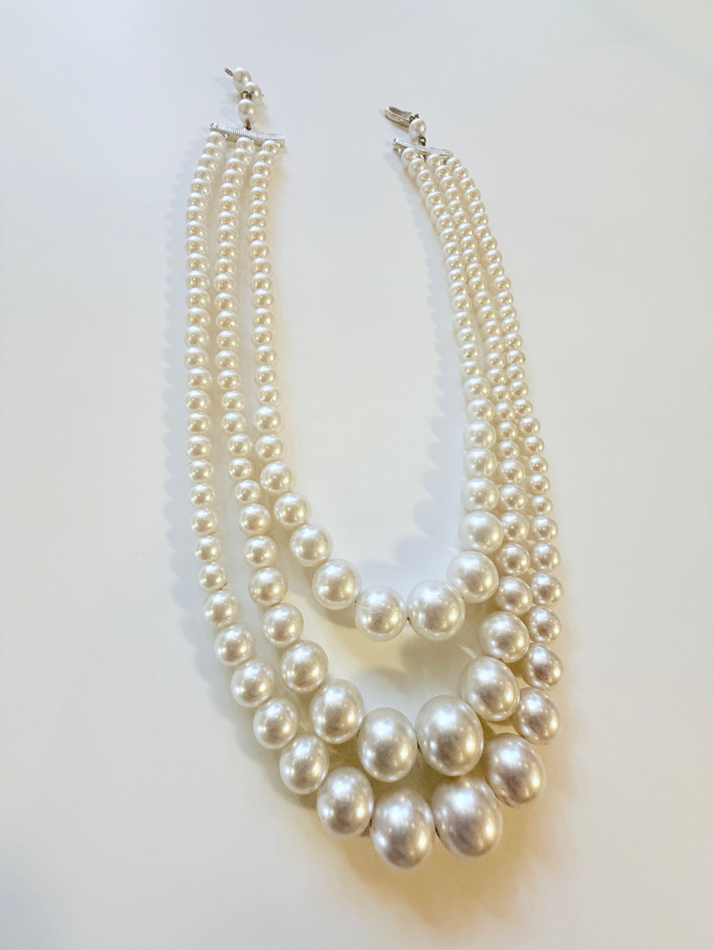 Vintage 3 Strand pearls