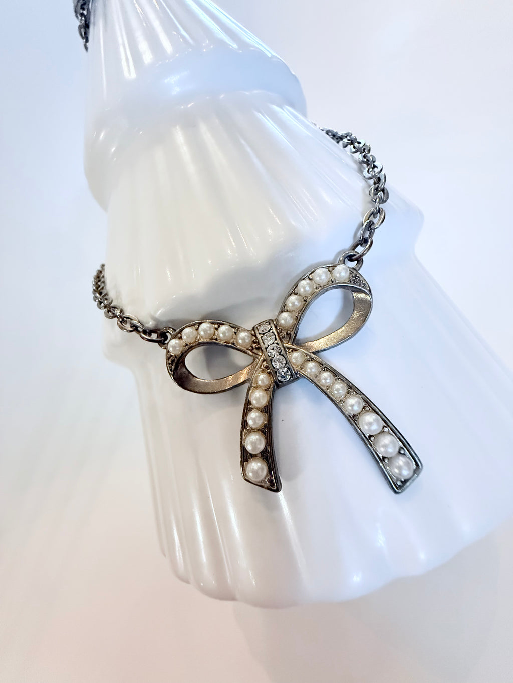 Vintage Crystal and Pearl Bow Necklace