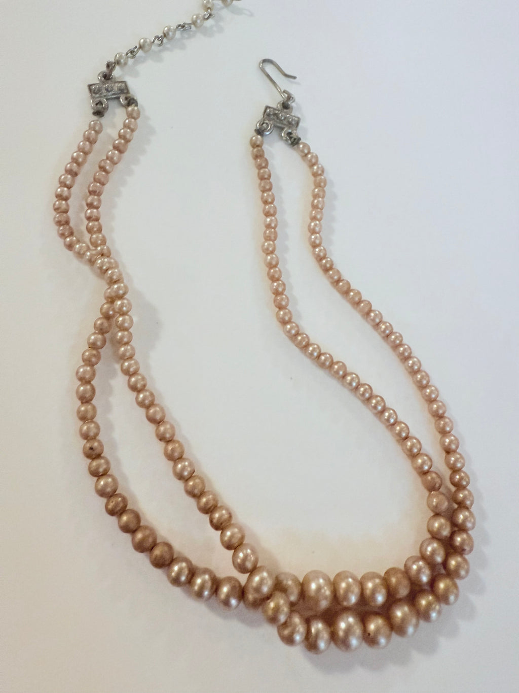 Vintage Gold tone pearl necklace