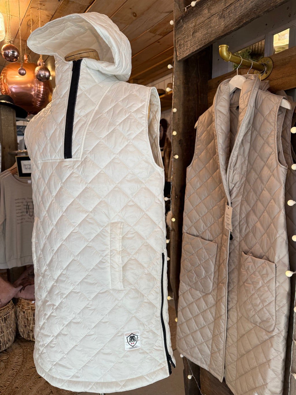 Buttcoat Classic Pullover - white