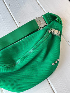 Fast and Free Bum Bag- Kelly green